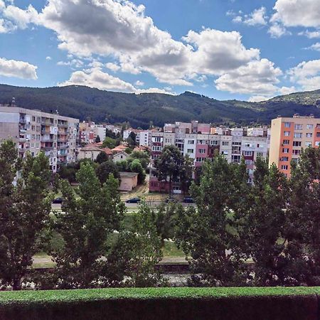 Alexander Apartments Kyustendil Bagian luar foto